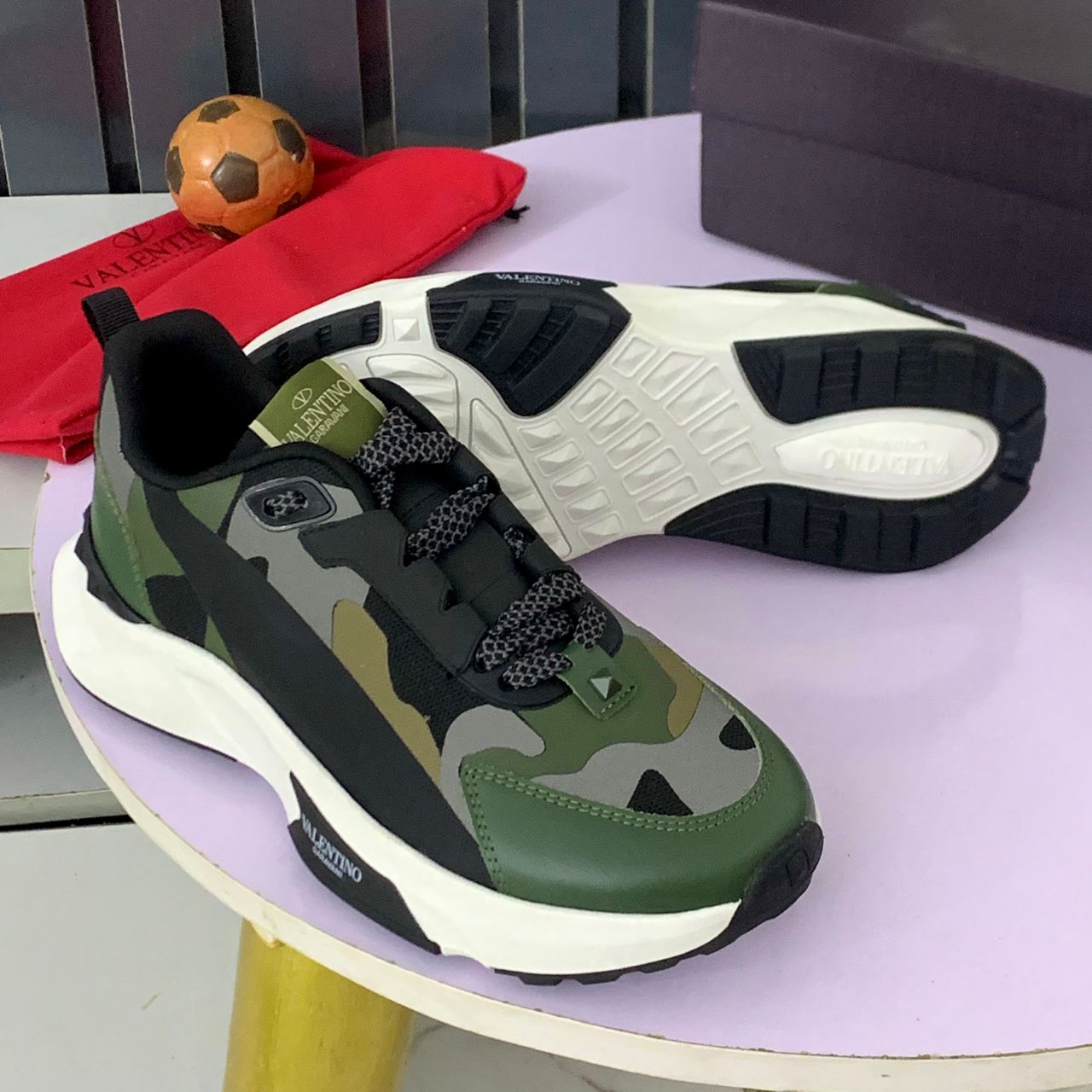 VALENTINO